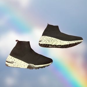 Fashion Nova Spot Me Out Mint Black Sneakers Size 9